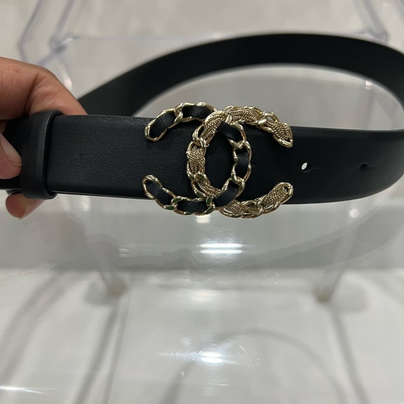 Chanel chain and leather CC Belt - Picture 2 of 6
